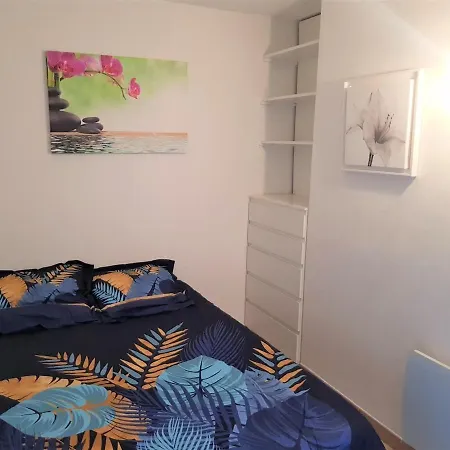 Apartament T2 Bord De Mer, Proche Commerces, Mer Et Marina