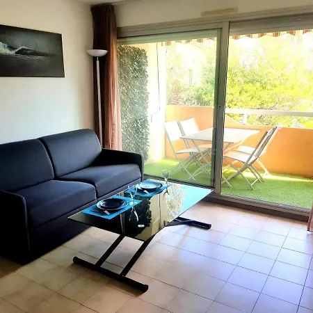 Apartament T2 Bord De Mer, Proche Commerces, Mer Et Marina *