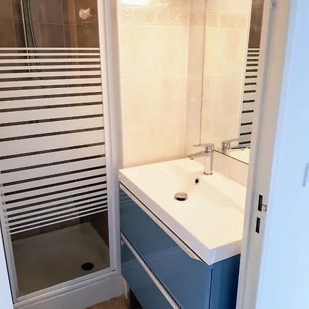 Apartament T2 Bord De Mer, Proche Commerces, Mer Et Marina *